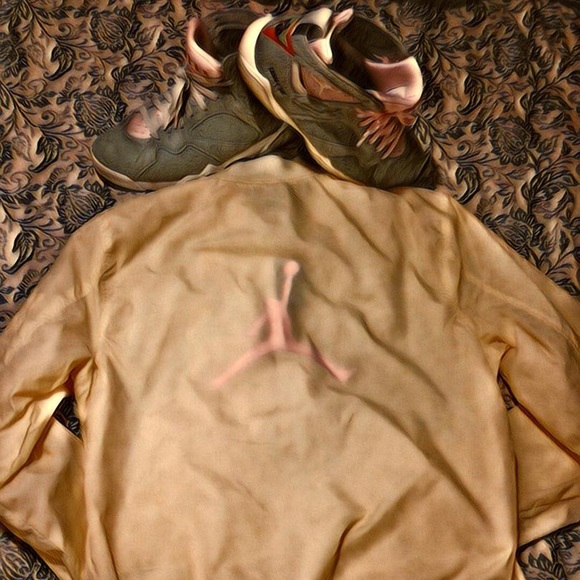 CUSTOM MADE - Picture 2 of 2